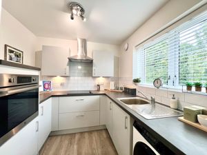 Kitchen- click for photo gallery